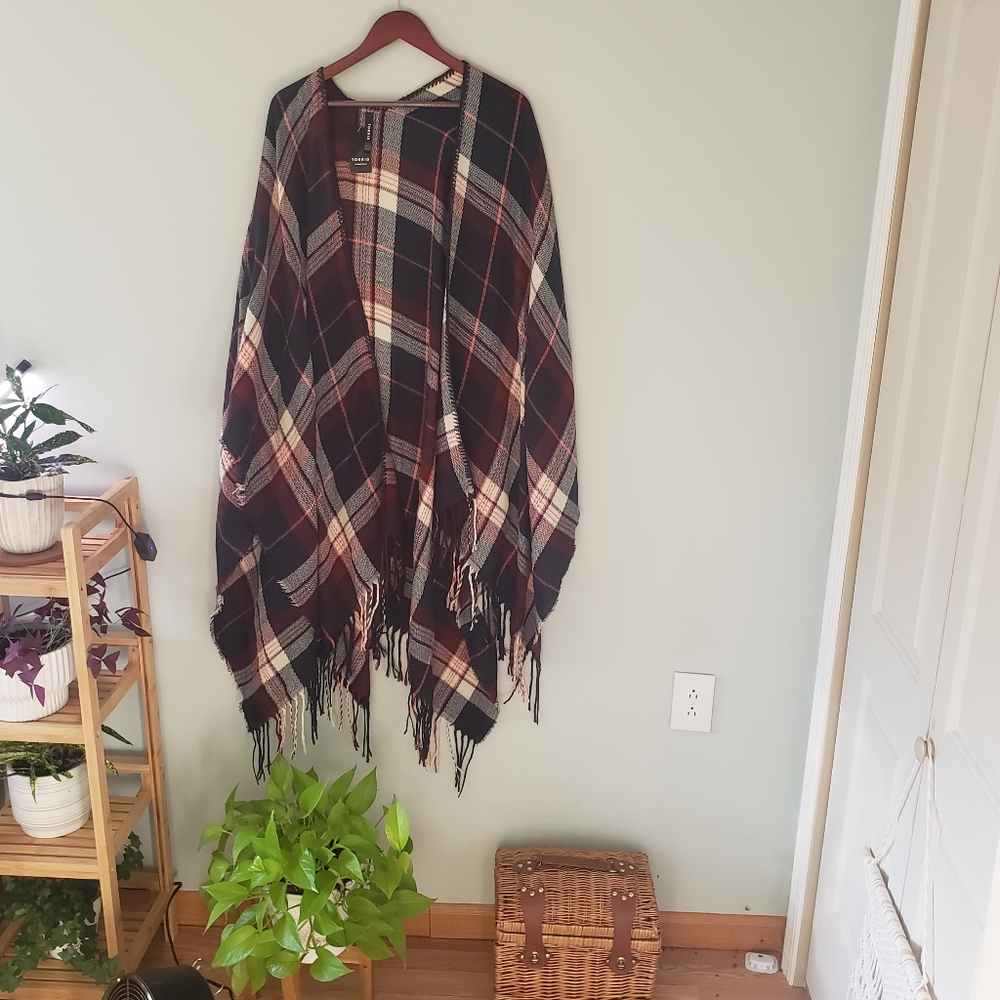 Plaid ruana
